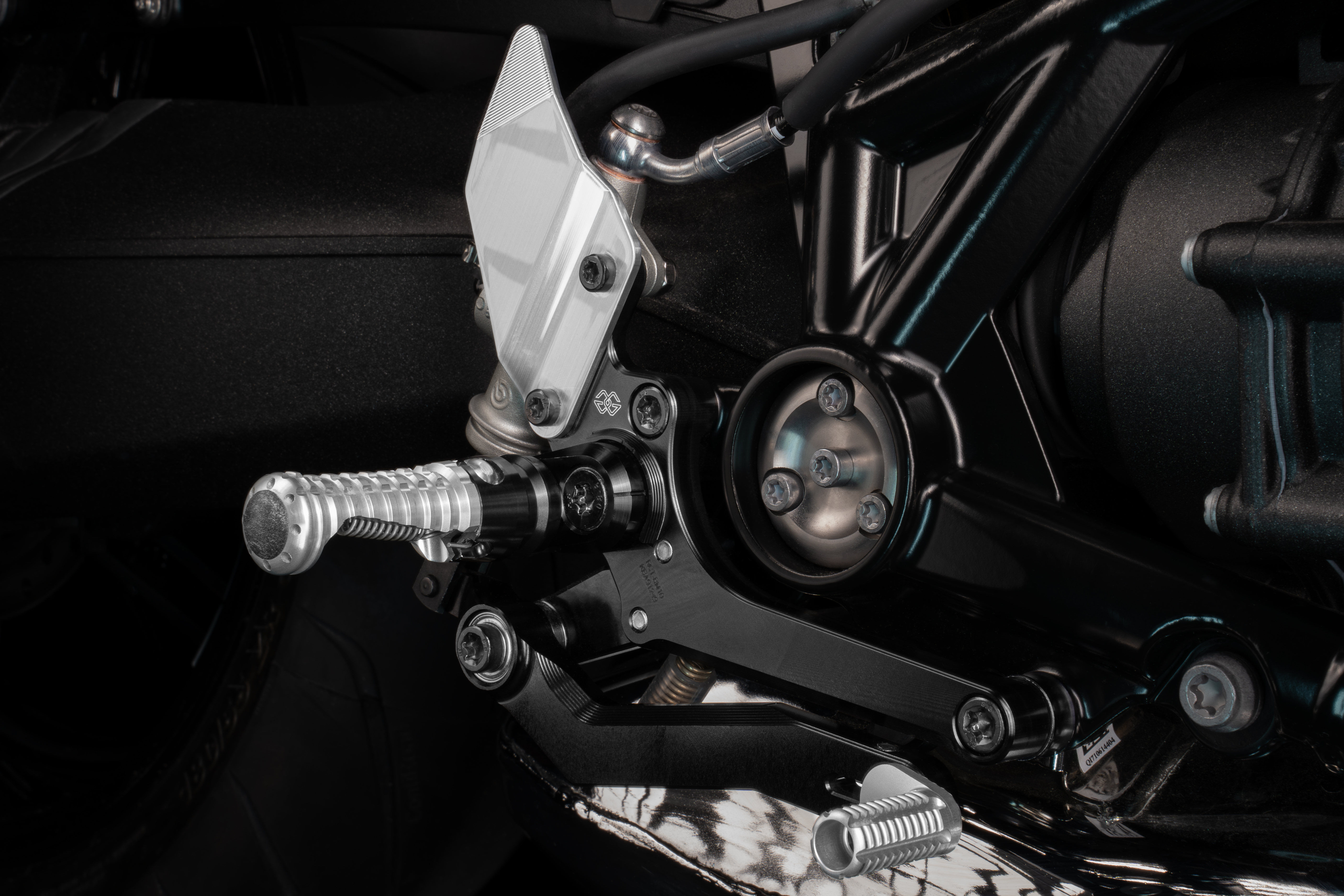 Fußrastenanlage RCT10GT BM10 schwarz-silber